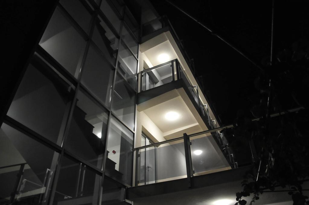 M-Club Hotel Будва Екстериор снимка