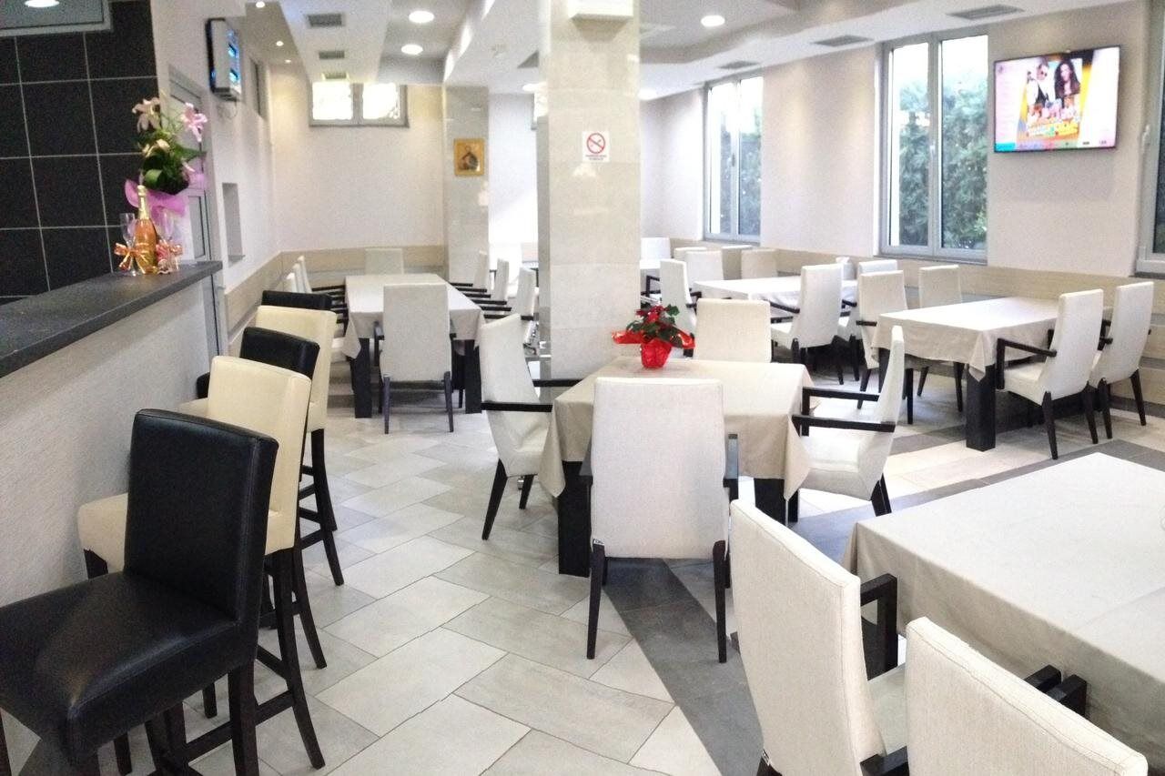 M-Club Hotel Будва Екстериор снимка